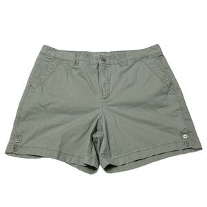 Gloria Vanderbilt ladies shorts Size 16